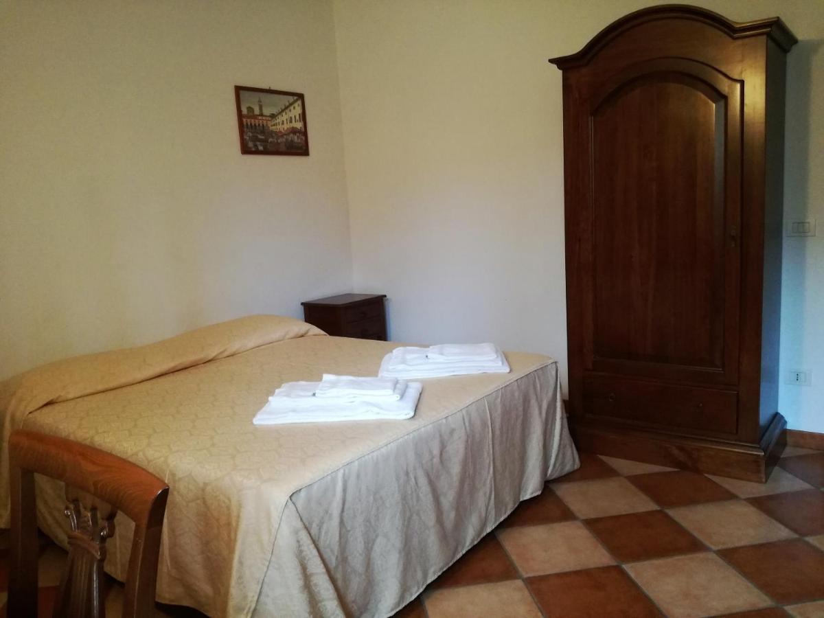 Locanda Dell'Arzente Сан-Сальваторе-Монферрато Экстерьер фото